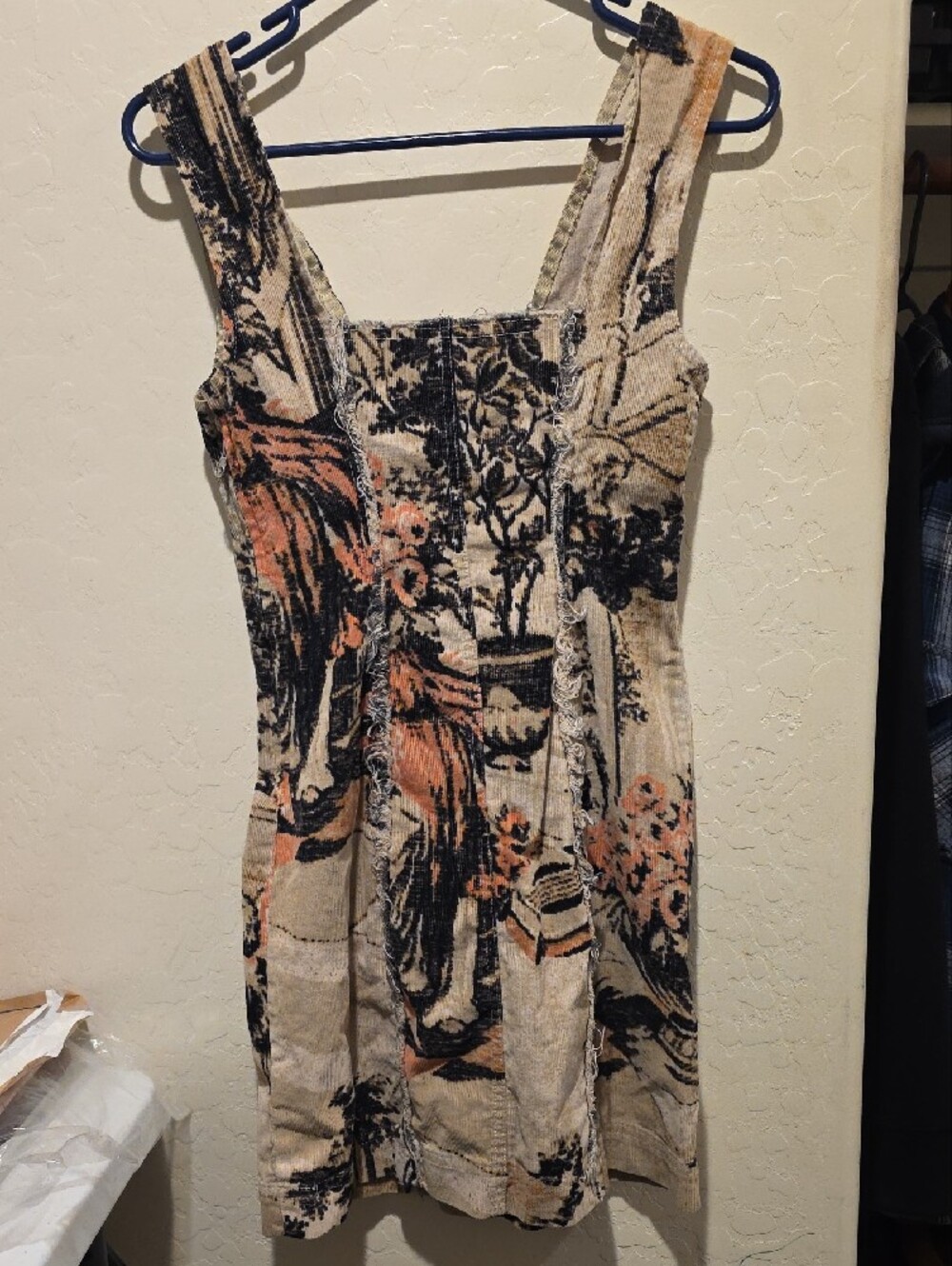 Urban Outfitters Beige & Black Printed Mini Dress - Picture 4 of 13